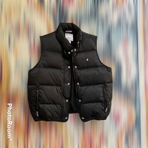 Old Navy Black Puffer Vest - Medium